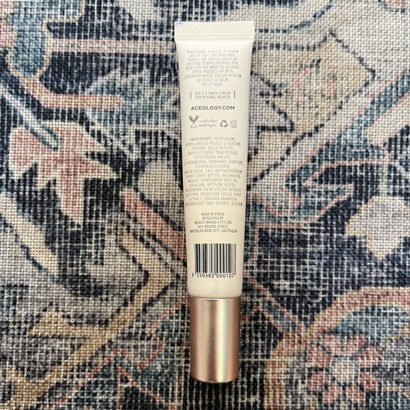 ACEOLOGY · PASSIONFRUIT REFINING LIP SCRUB - Picture 5 of 5